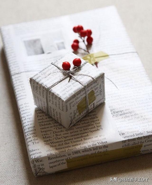 礼物纸包装方法 怎么用包装纸包礼物步骤图解
