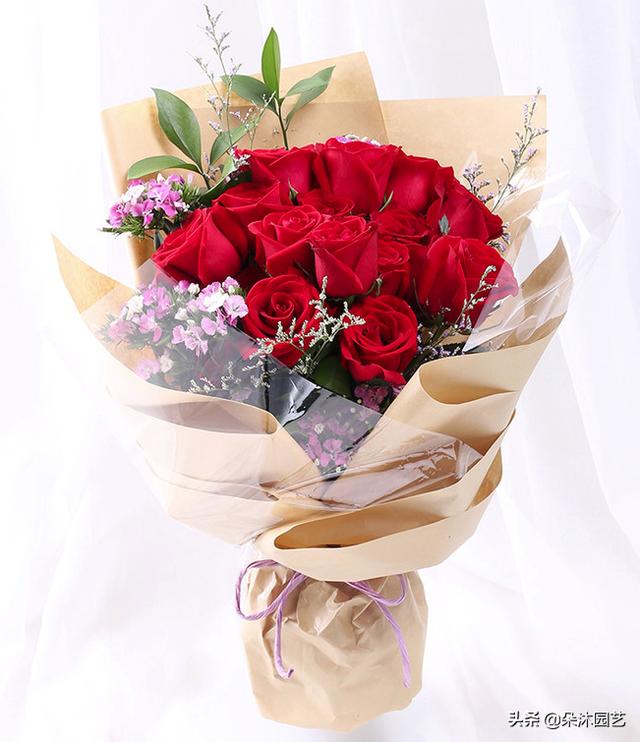 情人节送老公什么礼物好到底该送白玫瑰还是红玫瑰还是香槟玫瑰？