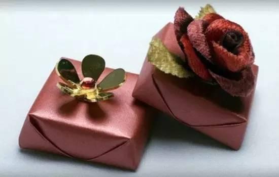 送男友情人节礼物好Yoo品｜情人节送这三款巧克力，将奢华与浪漫一并给TA