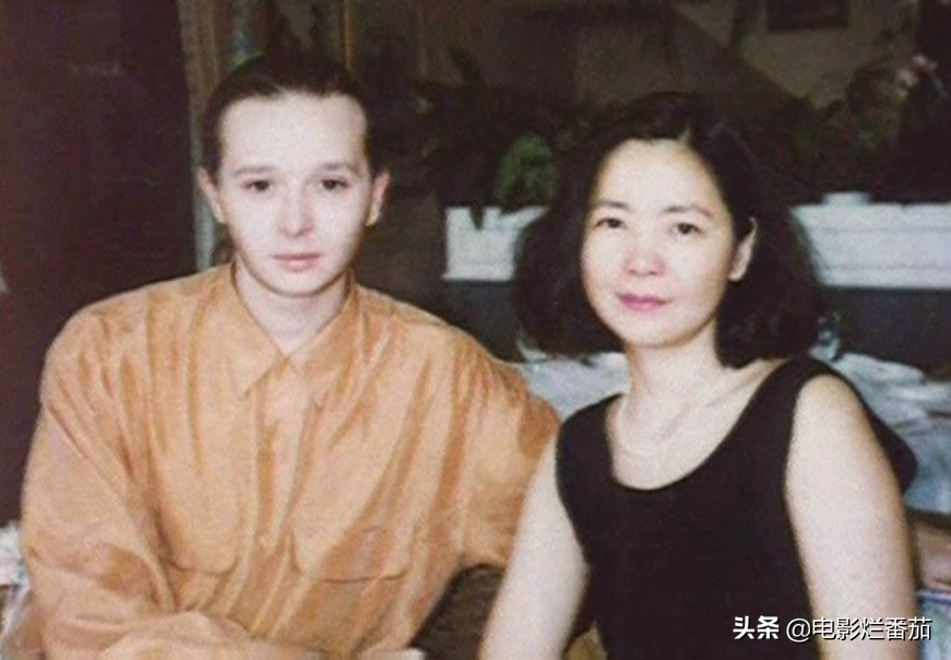 只活了42岁的邓丽君，是华语乐坛献给世界“最贵重的礼物”-今日头条