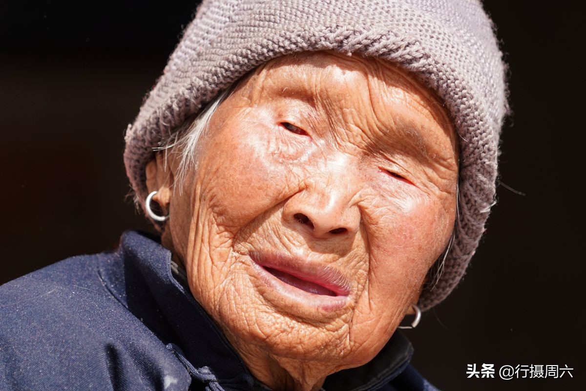 107岁寿星30年早饭不变样，与8旬女儿女婿同吃同住，长寿有2点-今日头条